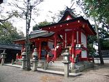 春日神社本殿と末社若宮八幡宮本殿