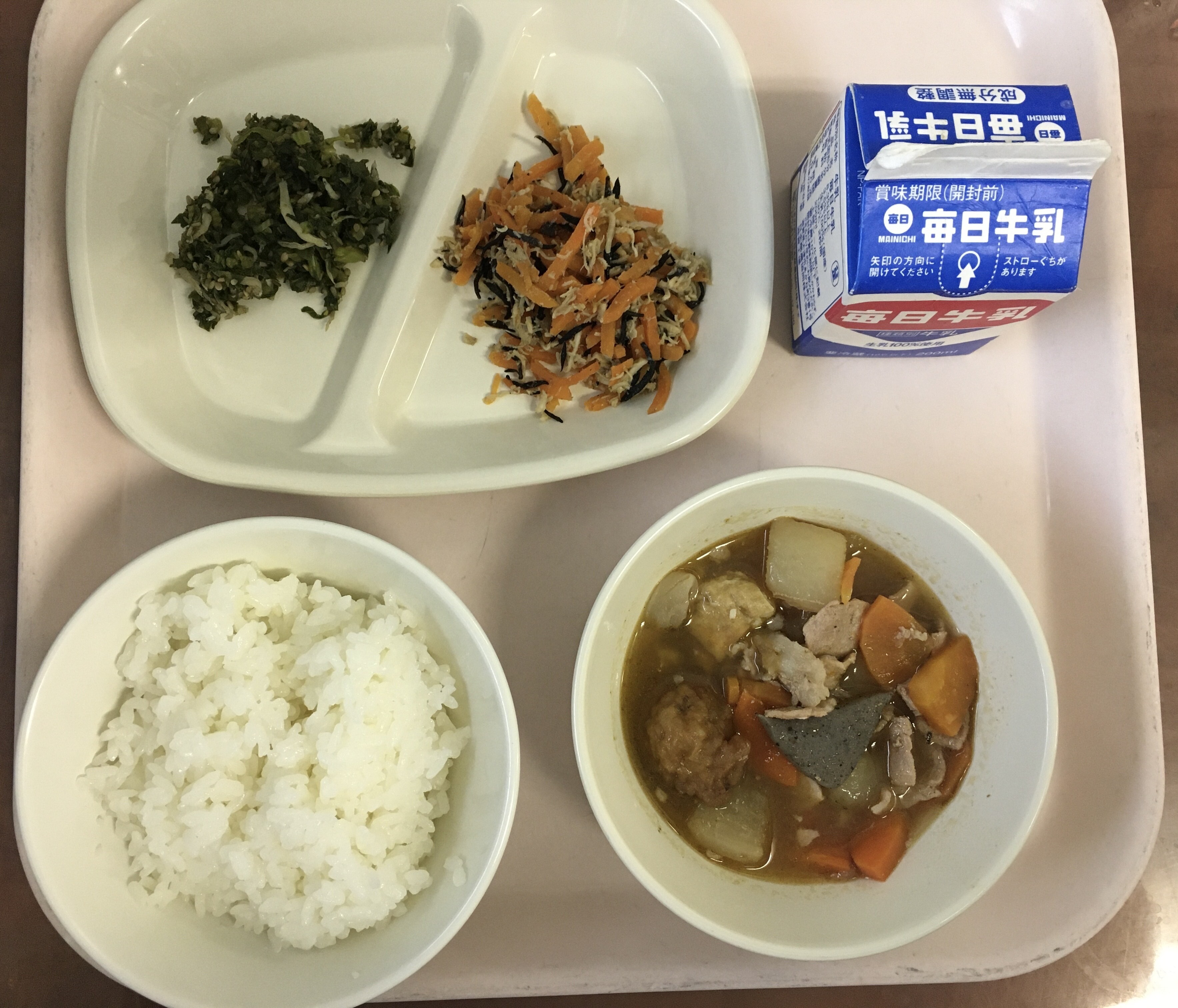 給食