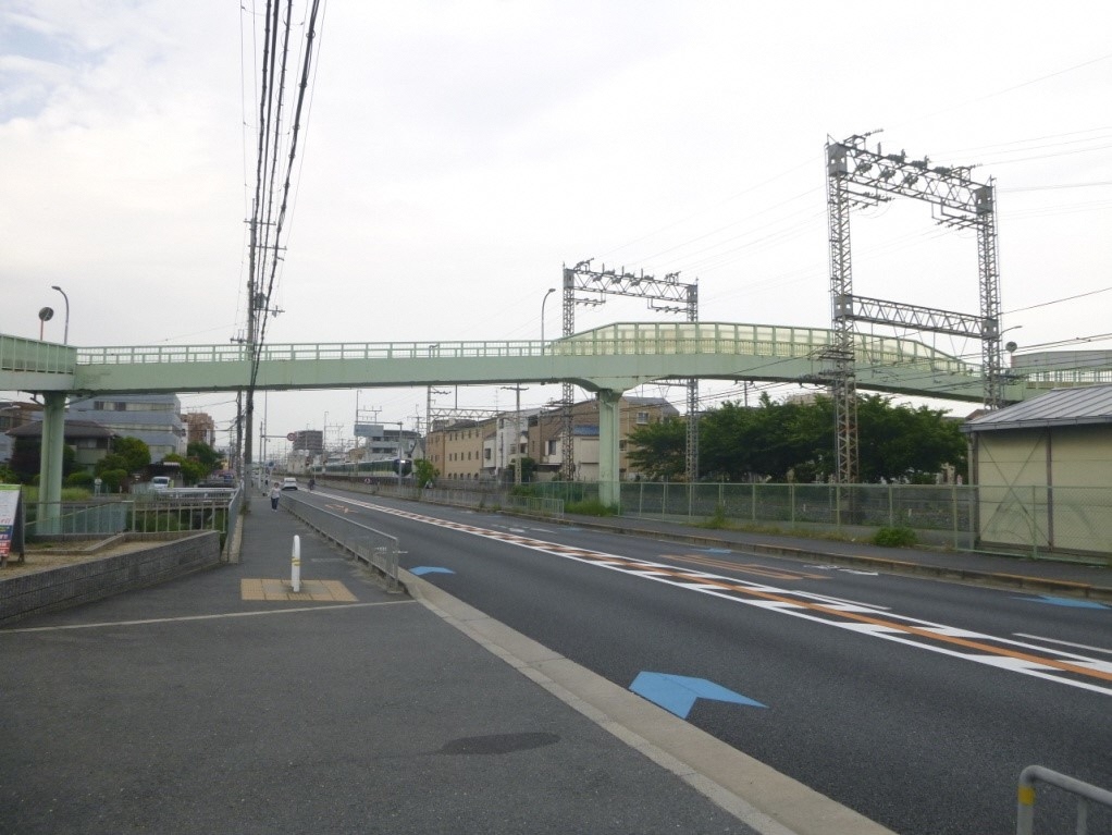 茶屋町跨線橋