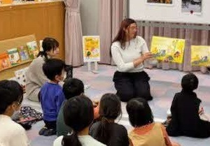 英語と日本語で読み聞かせ